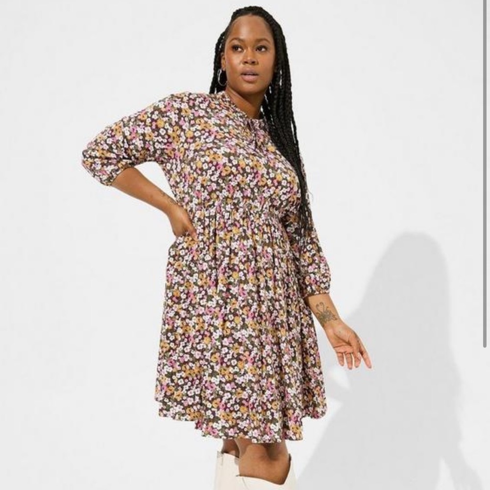 Mini Stretch Challis Front Keyhole Dress